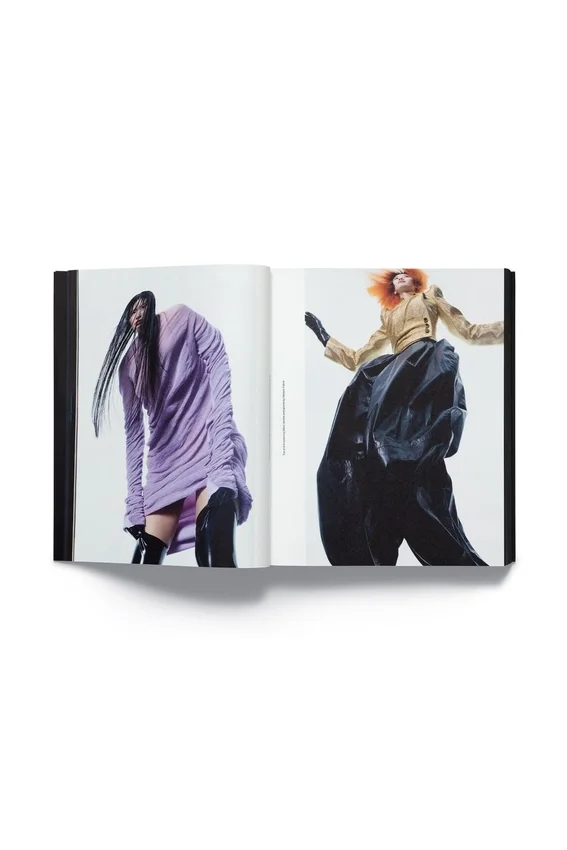 Acne Paper nummer 19 | Nocturne