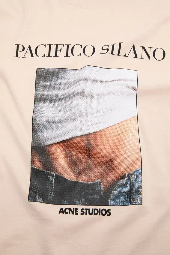Avslappnad T-shirt med tryck