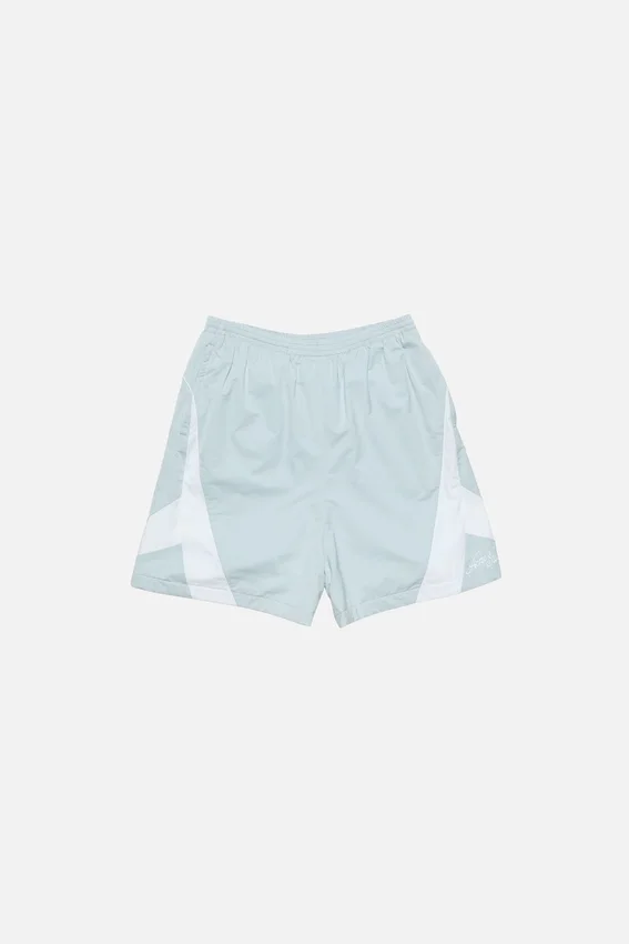 Avslappnade tekniska shorts