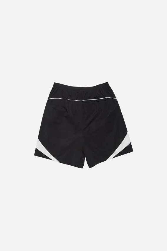 Avslappnade tekniska shorts