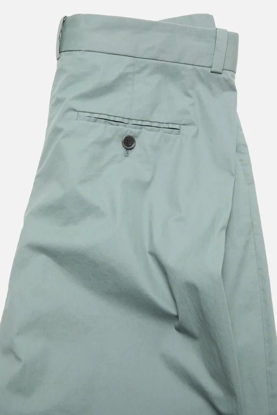 Belagda kostymbyxor i twill