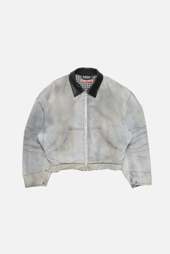 Bomberjacka i blekt denim