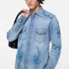 Broderad denimskjorta