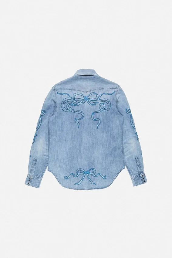 Broderad denimskjorta