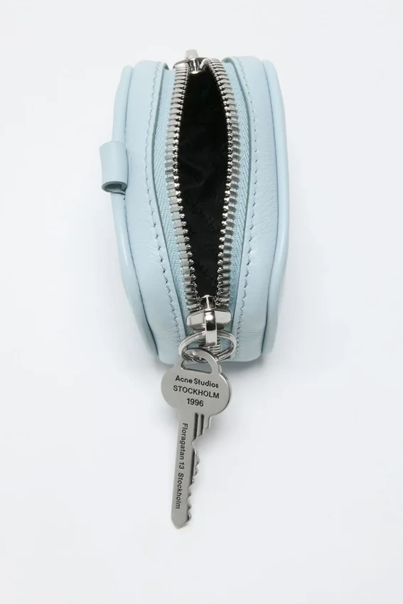 Camero Clip