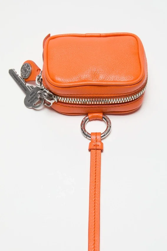 Camero Clip