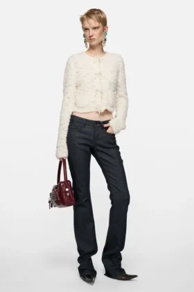 Cardigan i ull med rosett