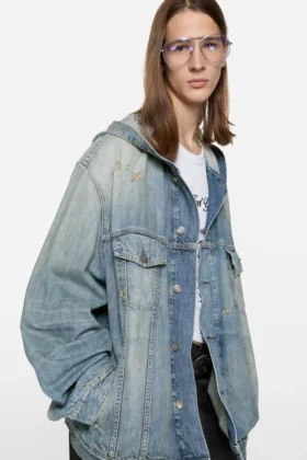 Denimjacka med huva