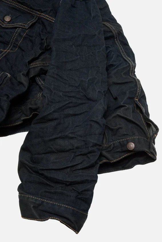 Denimjacka med pressveck