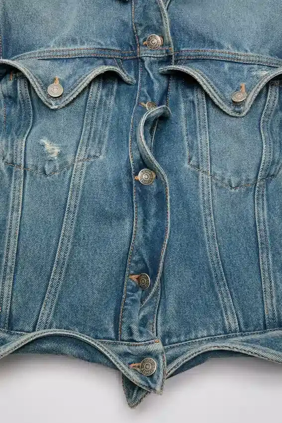 Denimjacka med vågig passform