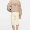 Denimshorts med slitna detaljer