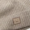 Fyrkantig mössa med logotyp