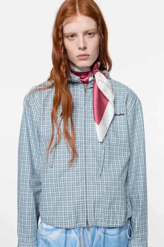 Fyrkantig silkescarf