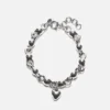 Halsband med hjärtberlock