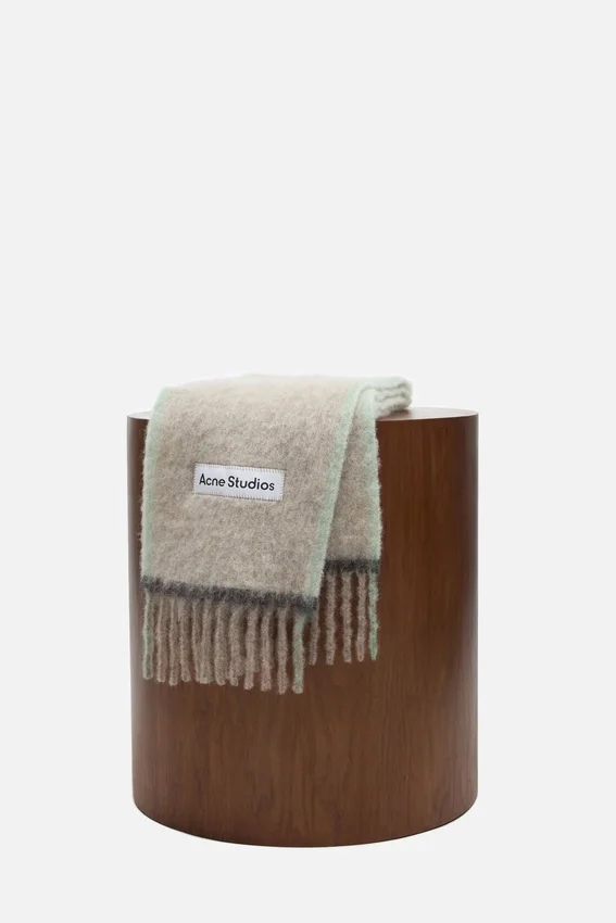 Halsduk i ull och mohair – smal