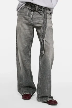 Jeans med bälte – avslappnad passform