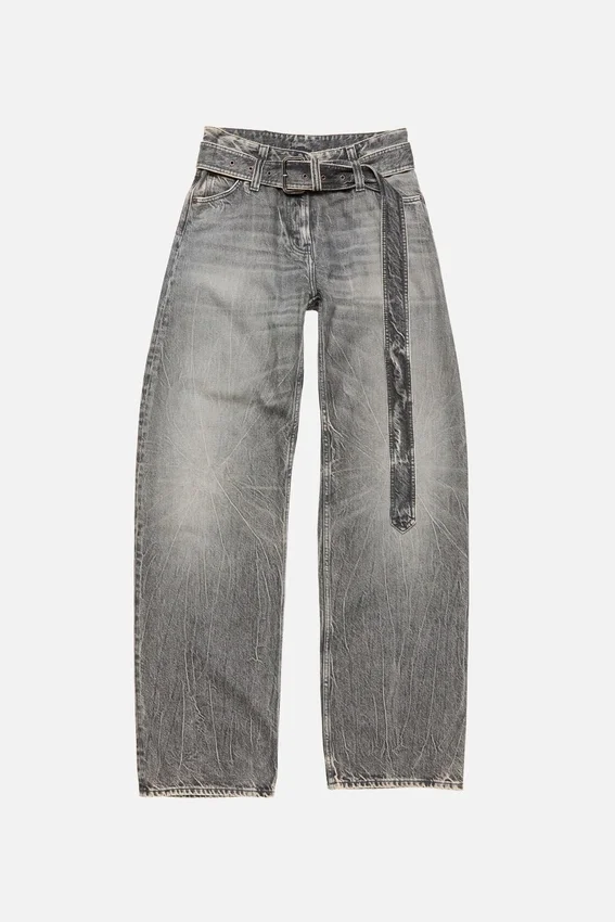 Jeans med bälte – avslappnad passform