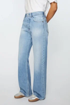 Jeans med normal passform – 2021F