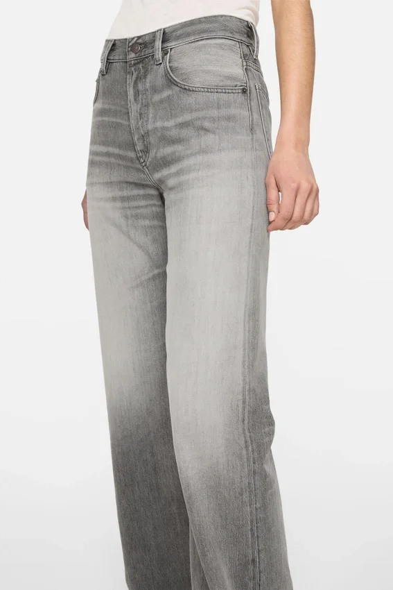 Jeans med normal passform – 2021F