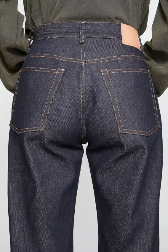 Jeans med normal passform – 2021F