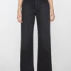 Jeans med normal passform – 2022F