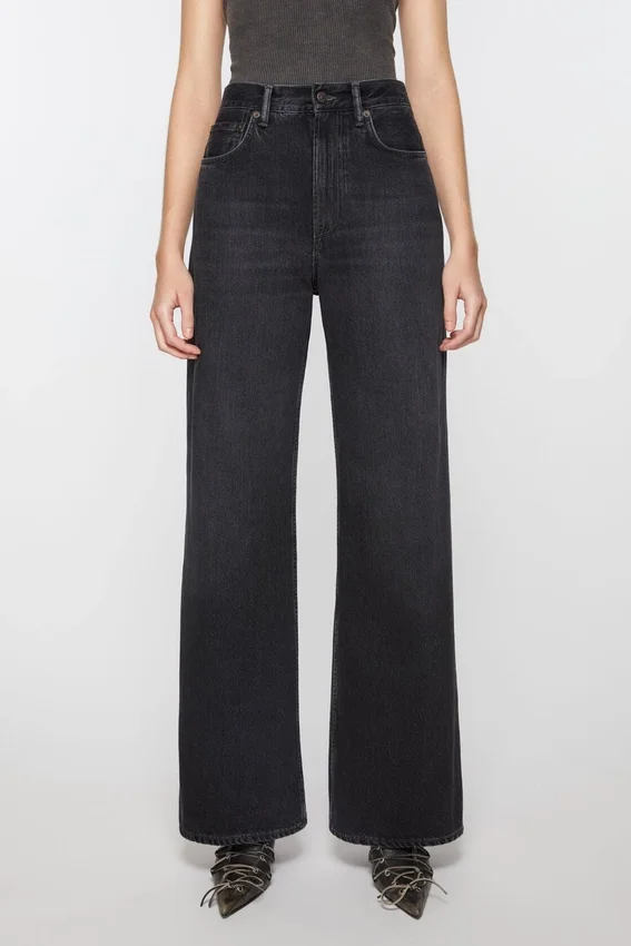 Jeans med normal passform – 2022F