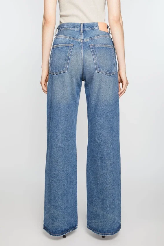 Jeans med normal passform – 2022F