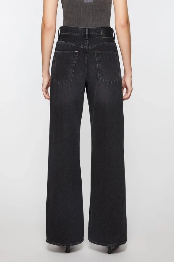 Jeans med normal passform – 2022F