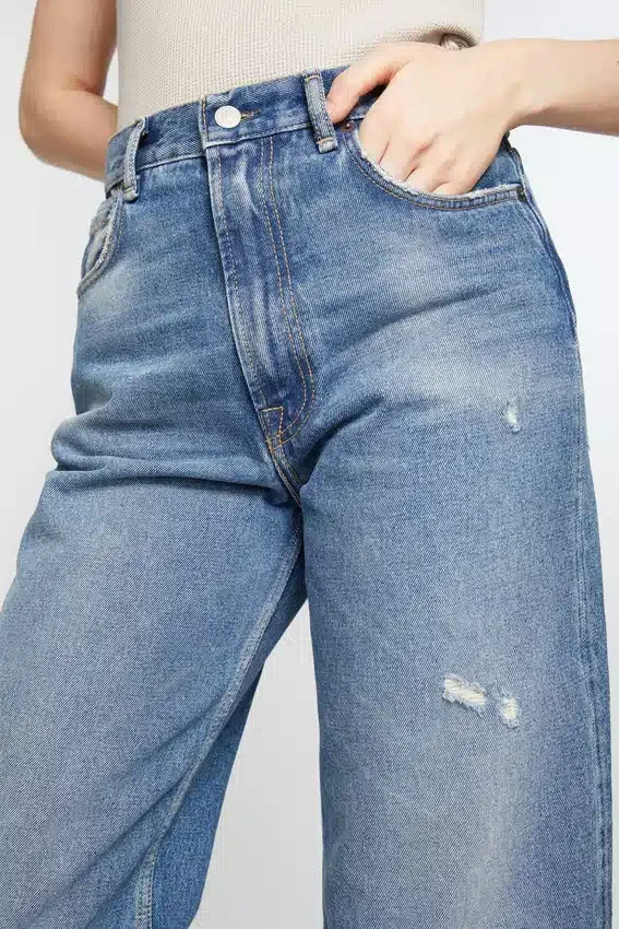 Jeans med normal passform – 2022F