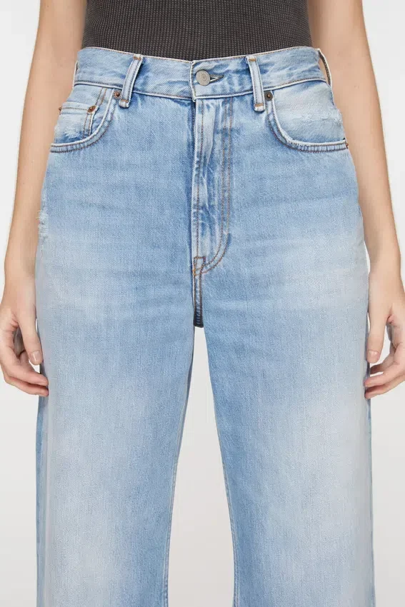 Jeans med normal passform – 2022F