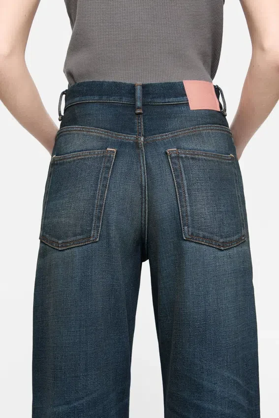 Jeans med normal passform – 2022F