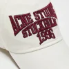 Keps med broderad logotyp