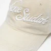 Keps med broderad logotyp