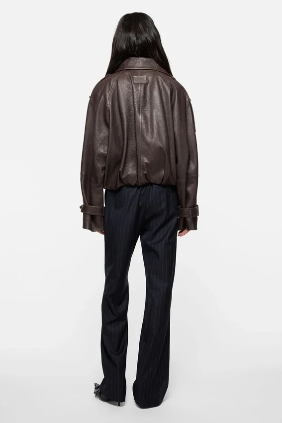 Kort lädertrenchcoat