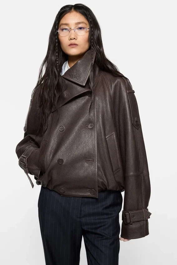 Kort lädertrenchcoat