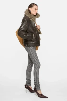Läderjacka i shearling