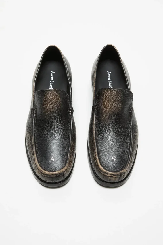 Läderloafers
