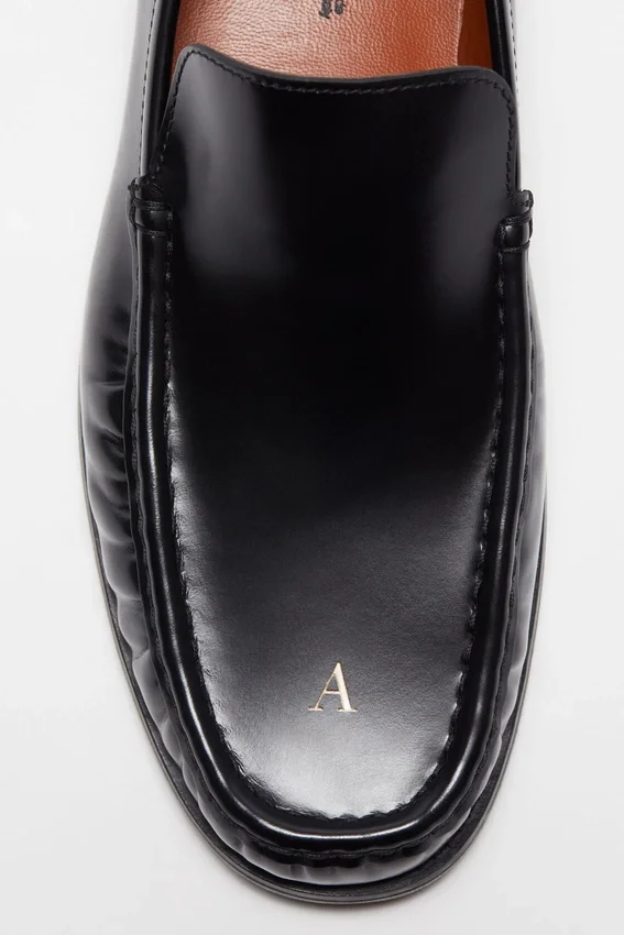 Läderloafers