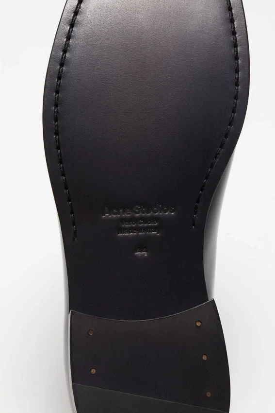 Läderloafers