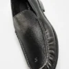 Loafers i målat läder