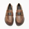 Loafers i vintage-läder