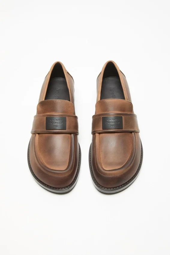 Loafers i vintage-läder