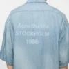 Logostämpel på skjortan