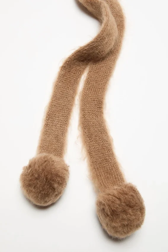 Mohairmössa med öronlappar