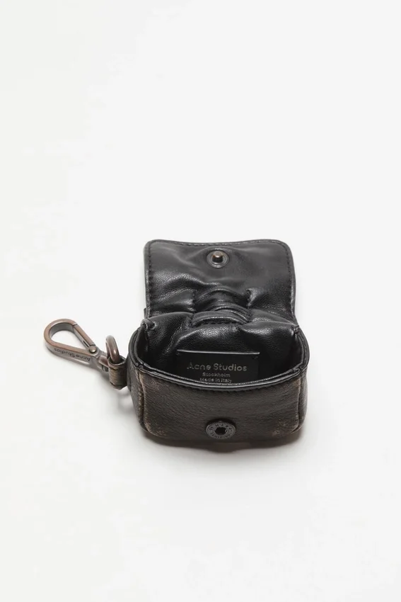 Multipocket-hörlursfodral med flera fickor