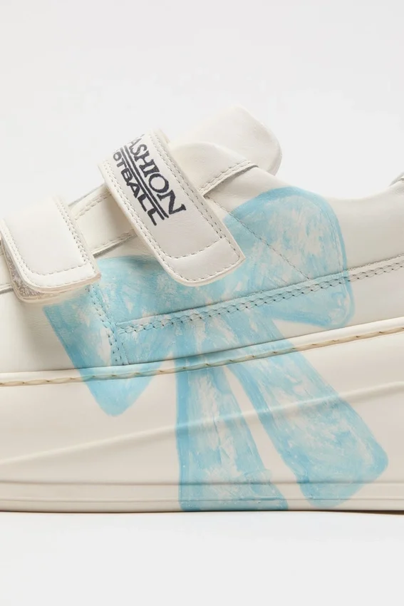 Platform-sneakers med kardborreband