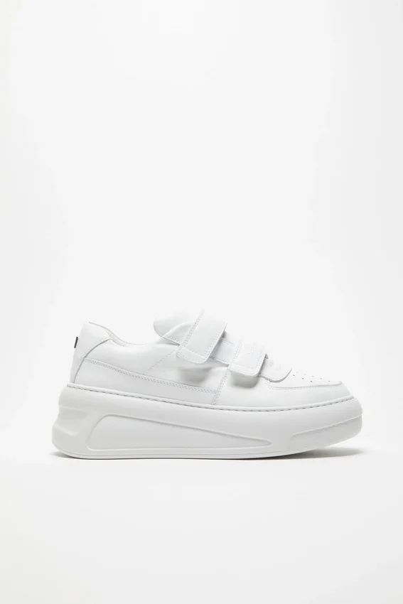 Plattformsneakers med kardborreband
