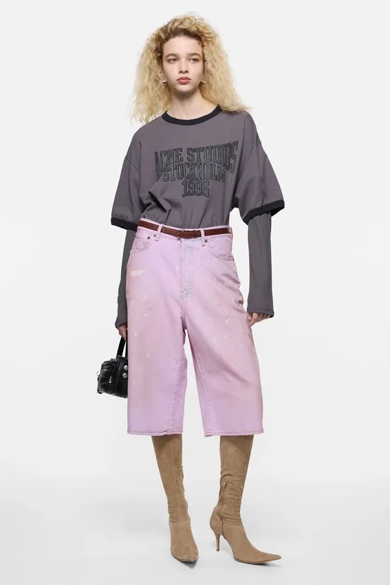 Rosa jeansshorts