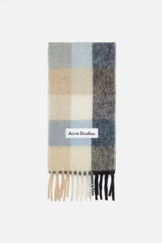 Rutig halsduk i mohair
