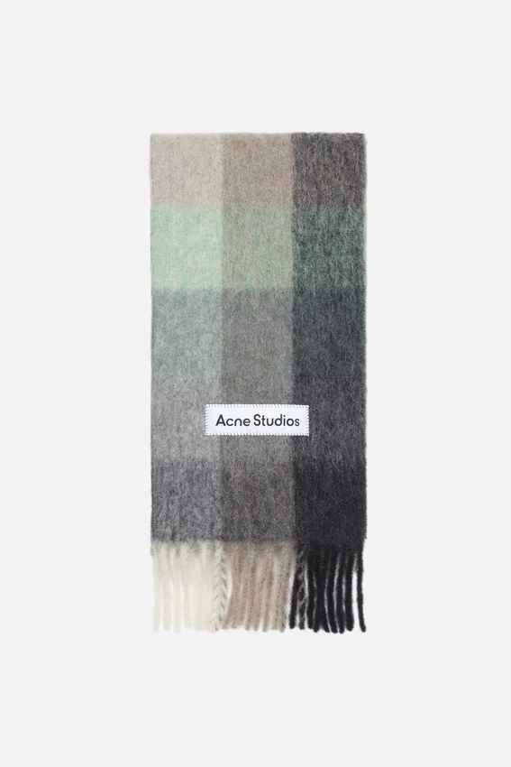 Rutig halsduk i mohair